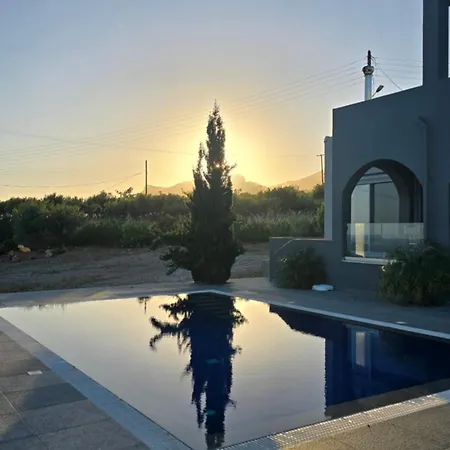 Serenity Getaway فيلة